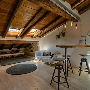 Castiglione 77 Apartment